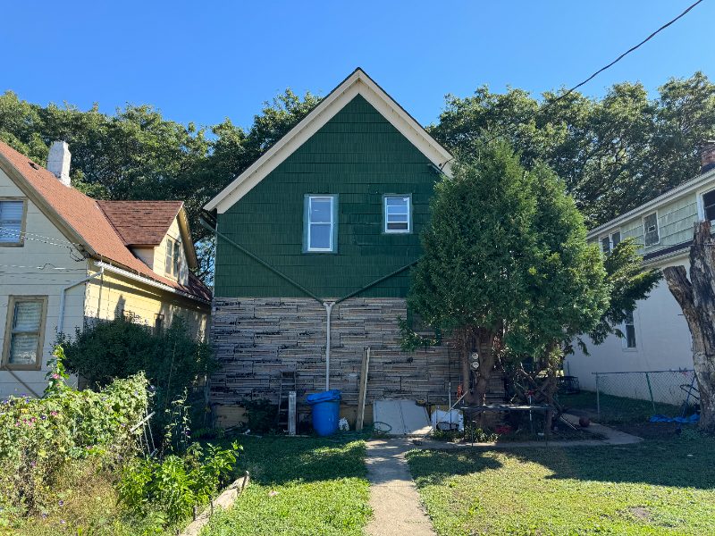 2561 S 29th St - Photo 2 of 13