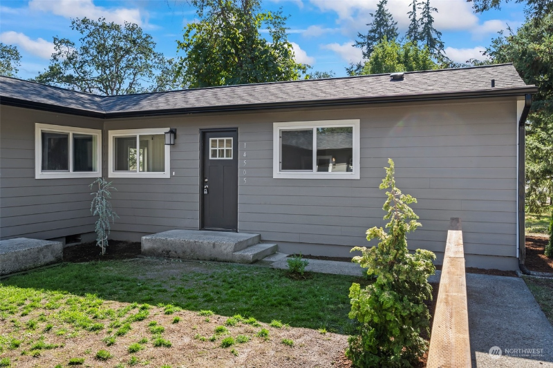 14501 14505 Woodlawn St Sw #14505 - Photo 2 of 20