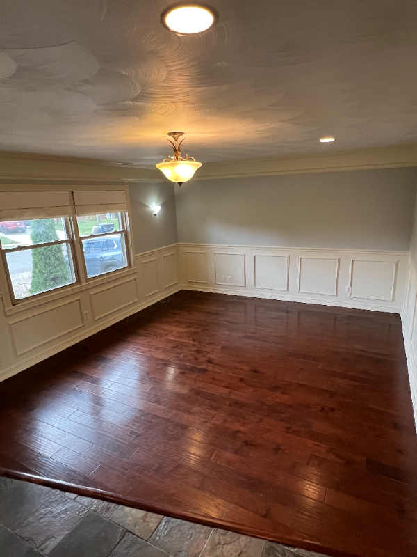 1426 Biloxi Ln - Photo 3 of 20