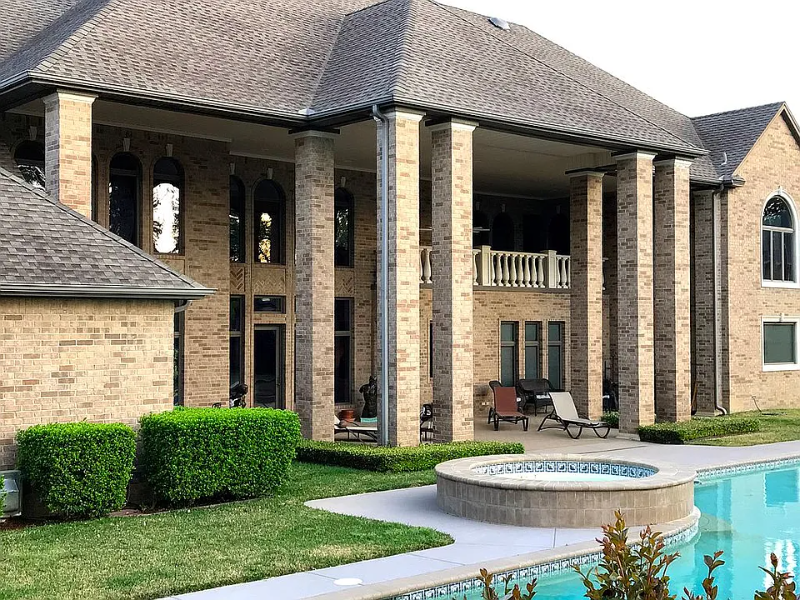 6704 Hollytree Cir - Photo 2 of 20