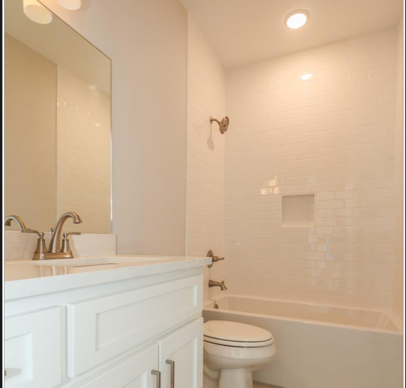 511 Rosewood Ln #1021 - Photo 3 of 8