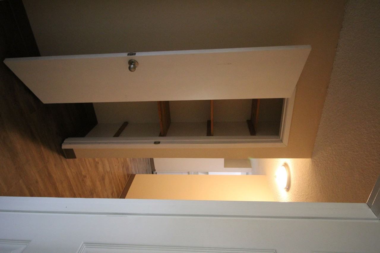 REGENCY TERRACE - Photo 7 of 20