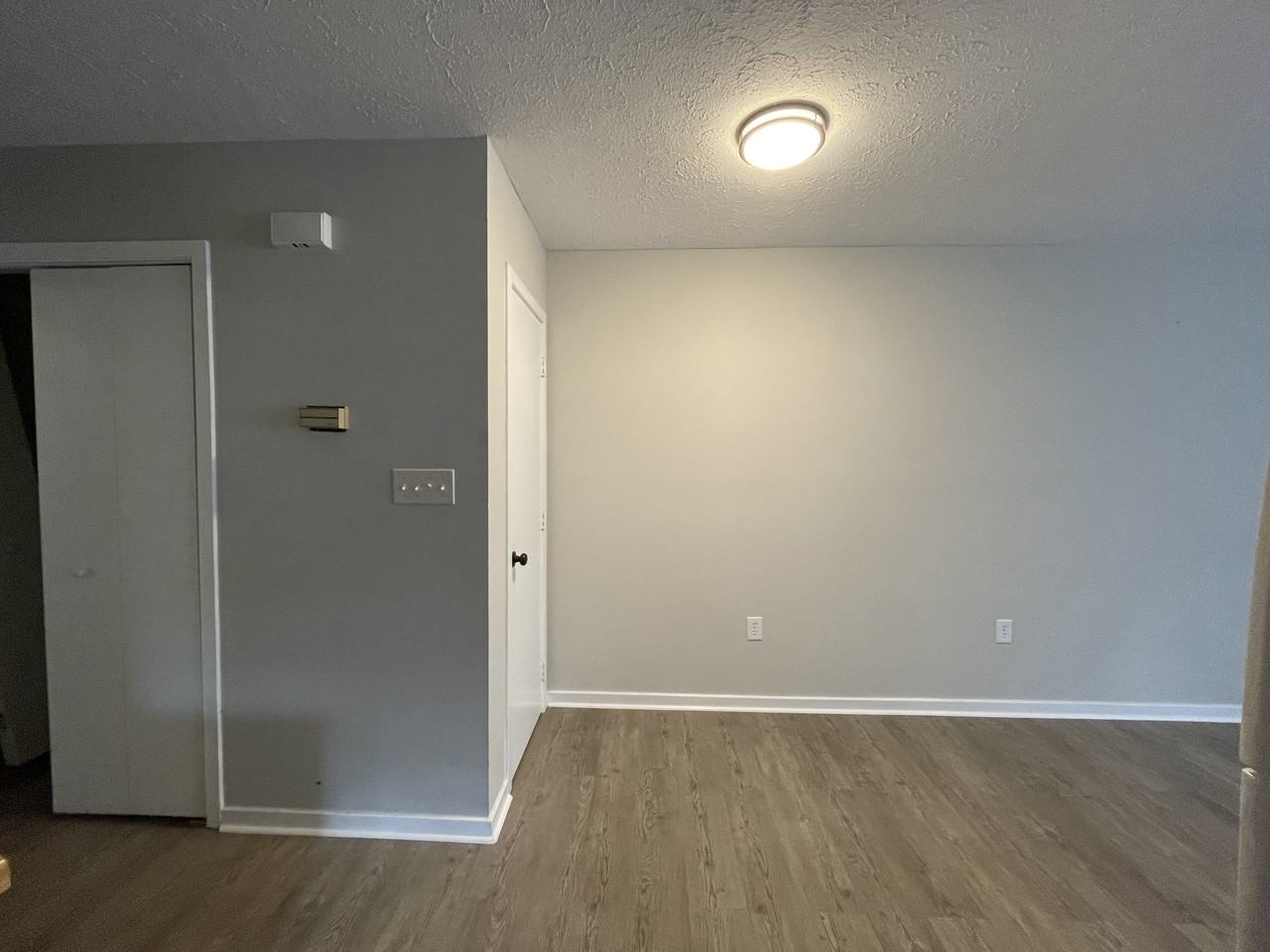 Westvail Drive, Building 1 - Photo 2 of 8