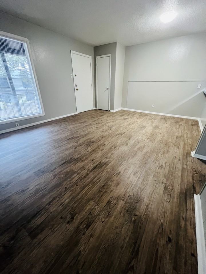 1201 East Sinton Street - Photo 2 of 22