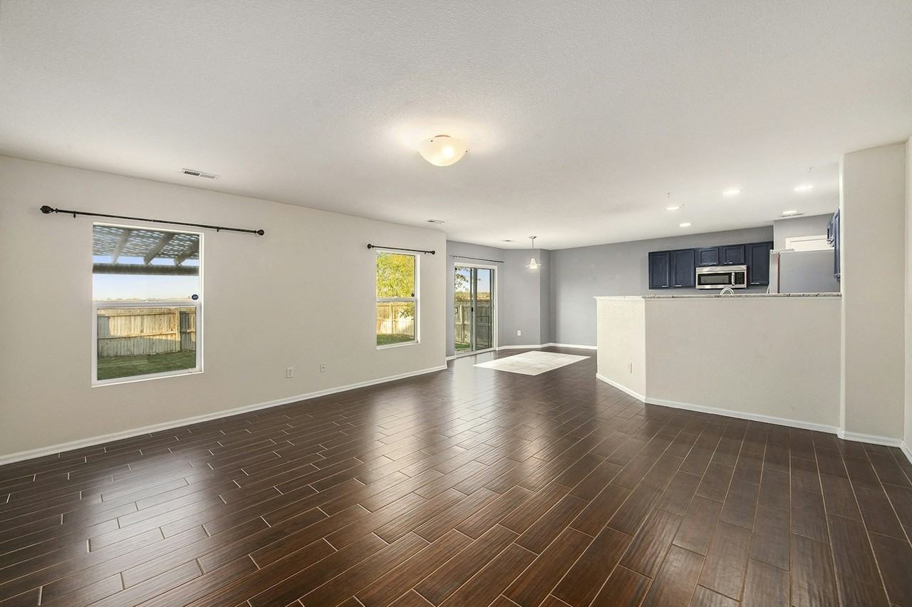 3950 Celtic Lane - Photo 4 of 21