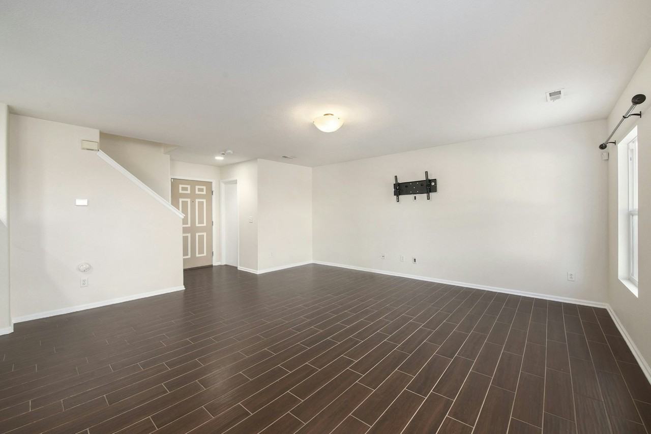 3950 Celtic Lane - Photo 7 of 21