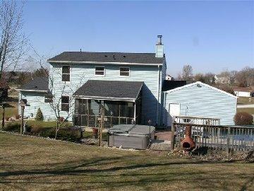 107 Johnson Ct - Photo 3 of 10