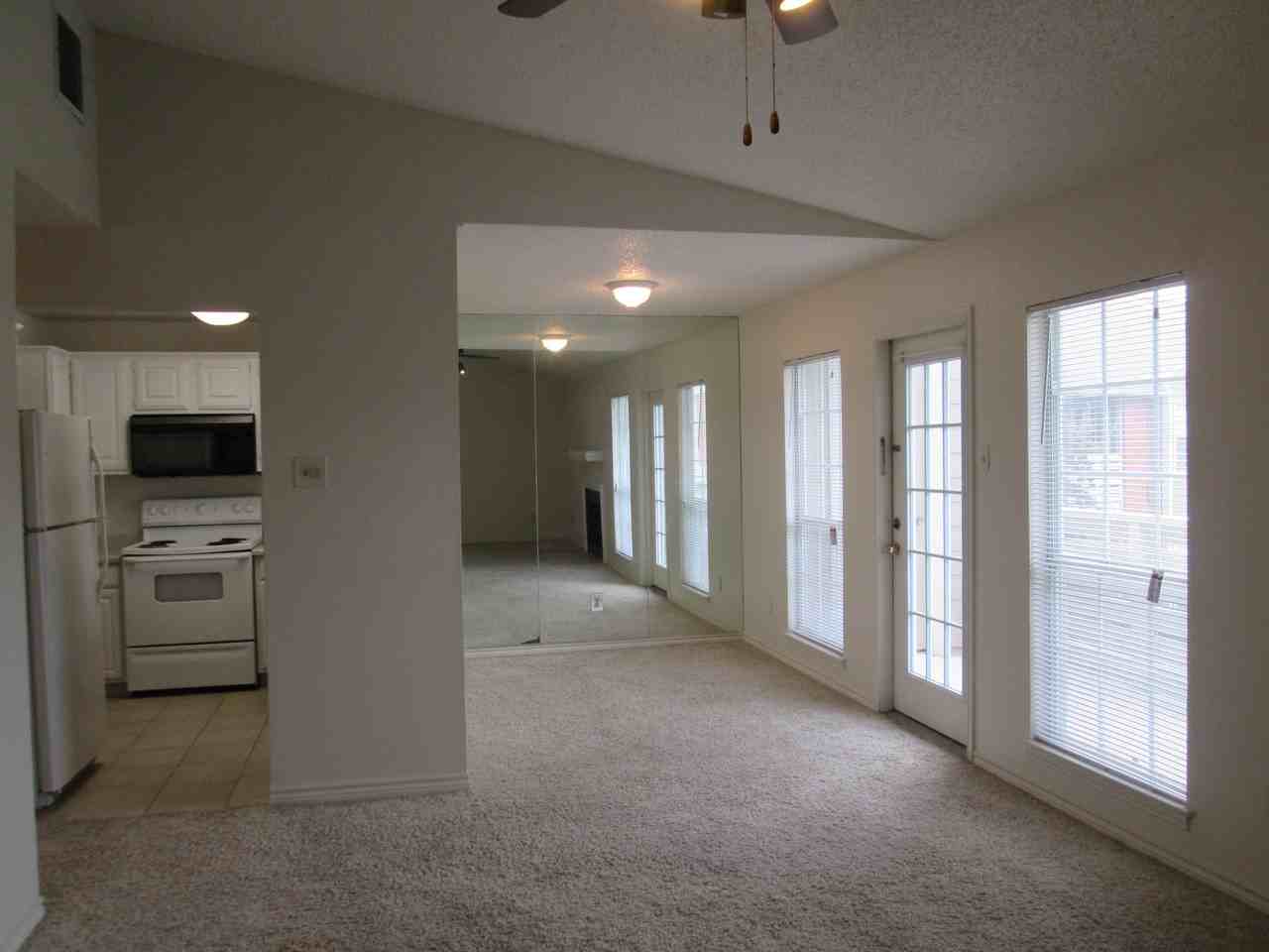 3639 W Northgate Dr - Photo 3 of 11