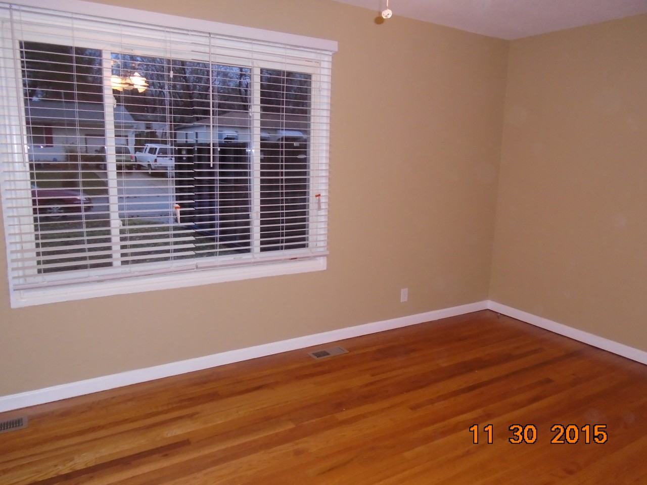 1207 N Viking Dr - Photo 2 of 22