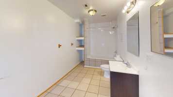 featured image of Ivanhoe Ave