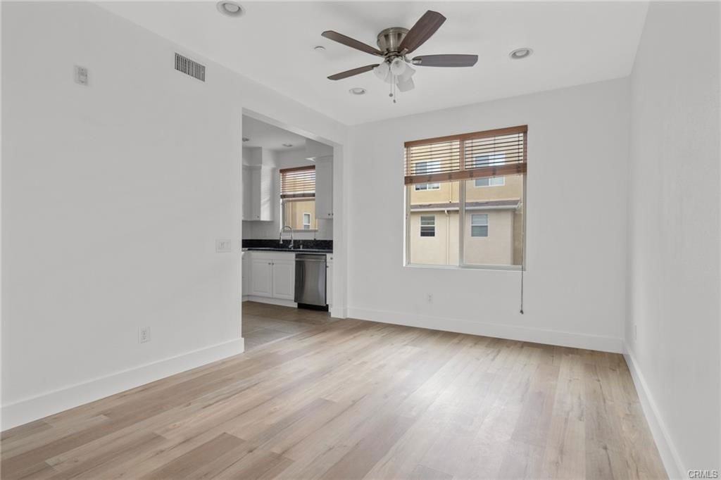 5565 Ocean #104 - Photo 2 of 8