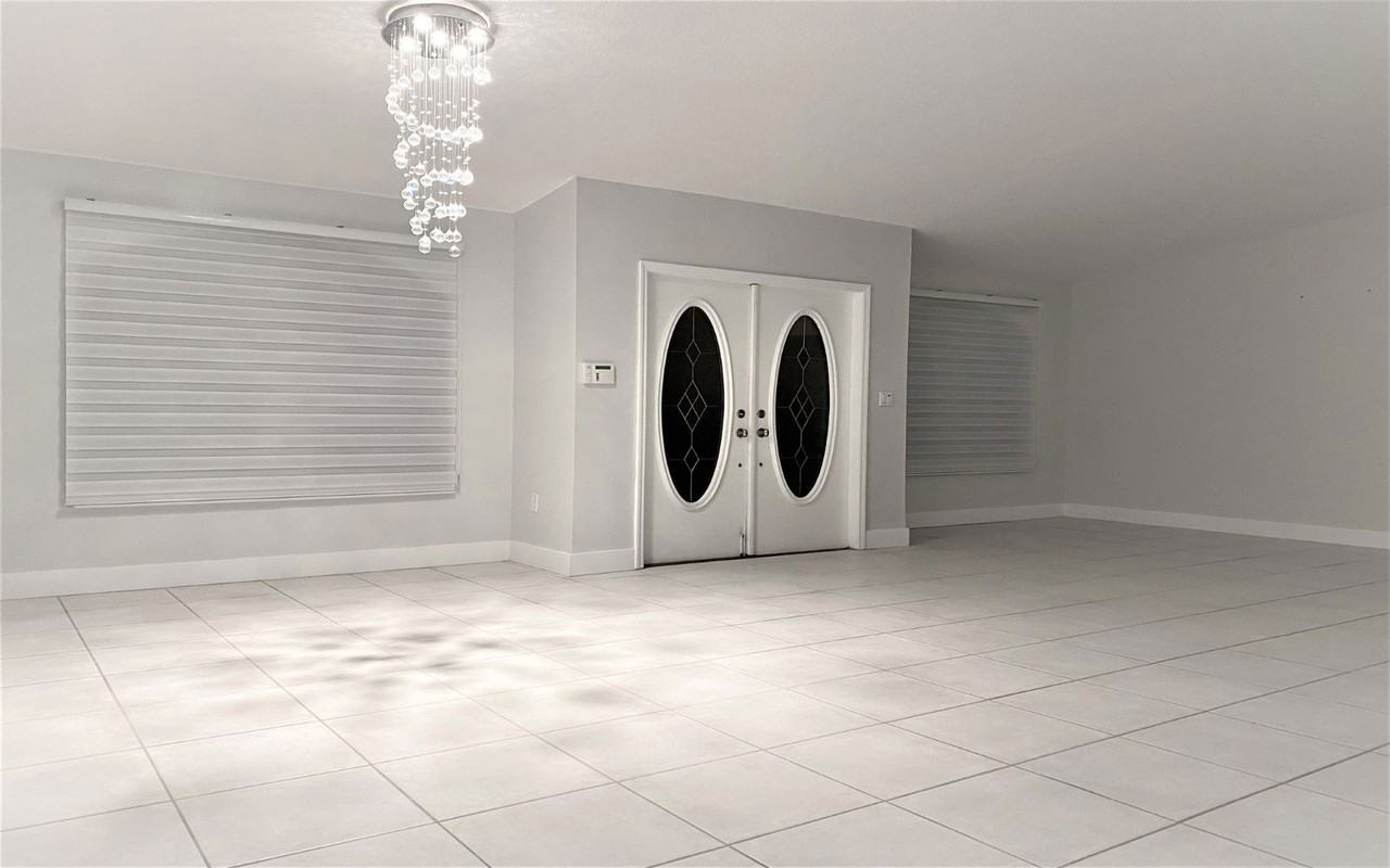 15398 Sw 168th Ter - Photo 3 of 4