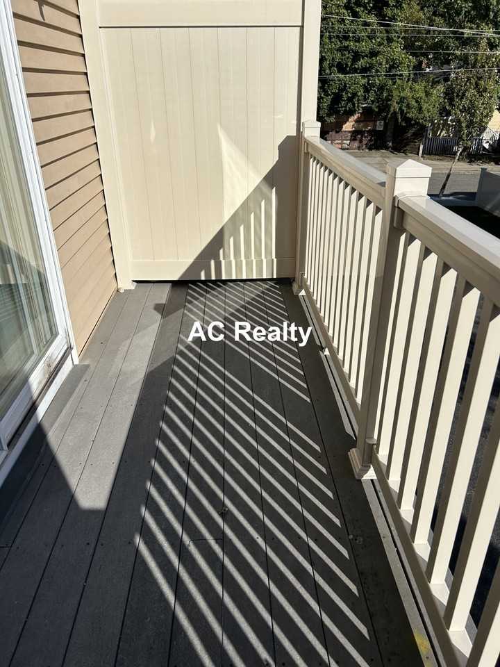 57 Belmont St - Photo 2 of 13