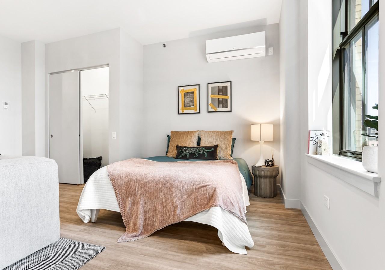 330 South Wells Street #0803 - Photo 7 of 25