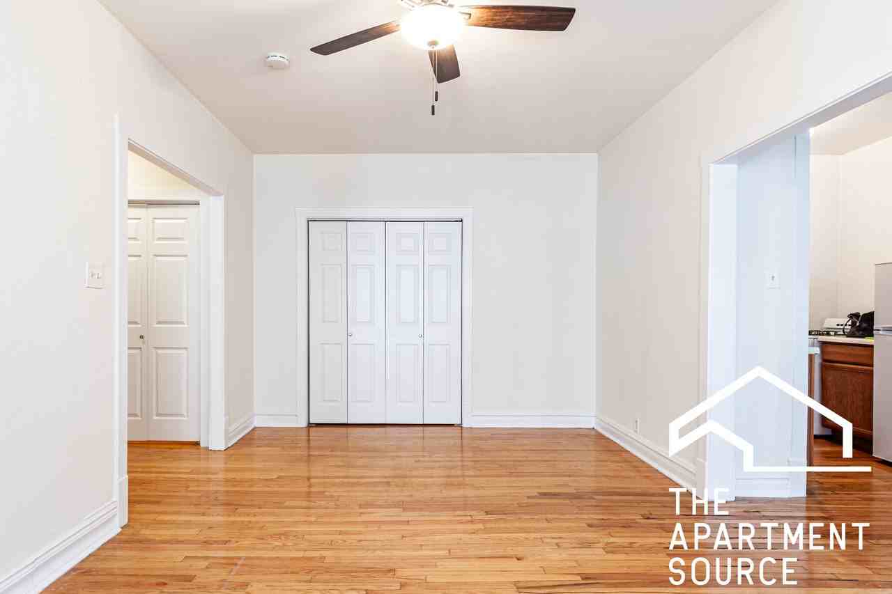 628 West Cornelia Avenue #W2 - Photo 2 of 8