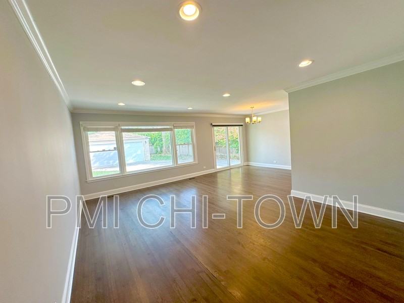 710 Laporte Ave - Photo 3 of 21