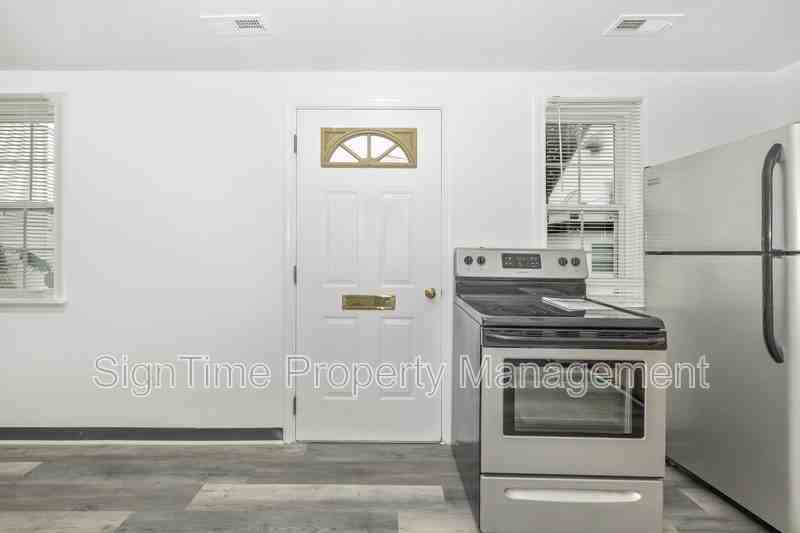 796 Frederick St - Photo 4 of 32