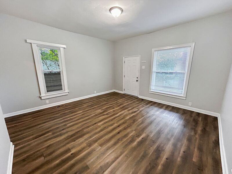 1500 16th Ave N - Photo 3 of 15