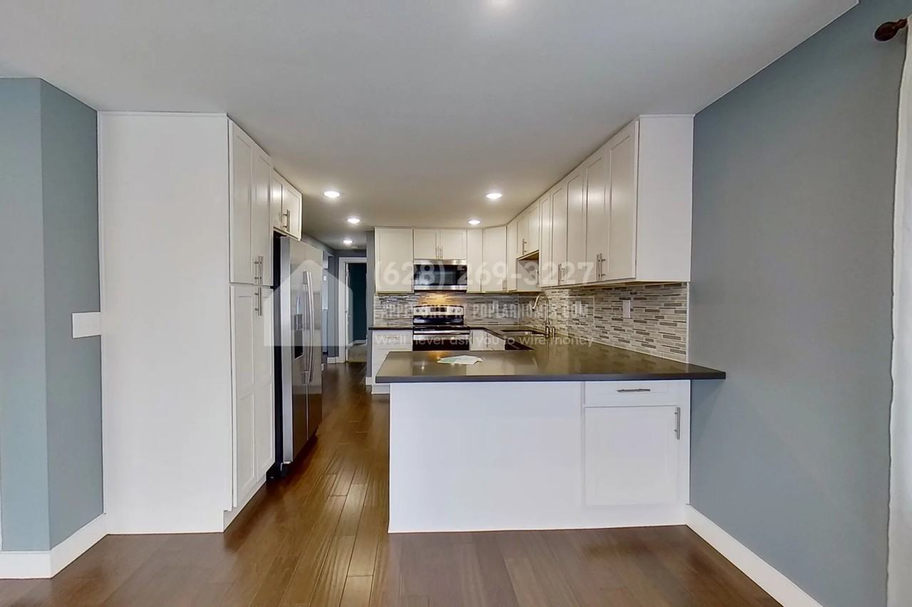 2112 S G St - Photo 2 of 22