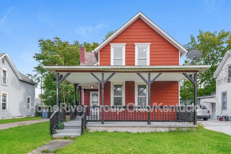 575 W 13th St - Photo 2 of 22