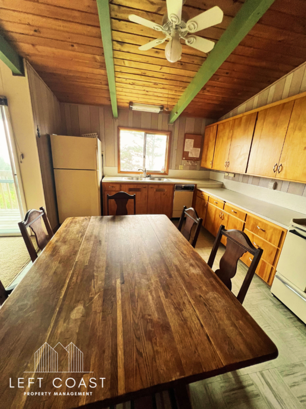 1718 Nw Jones Ct - Photo 2 of 13