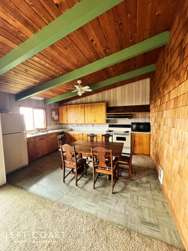 1718 Nw Jones Ct - Photo 3 of 13