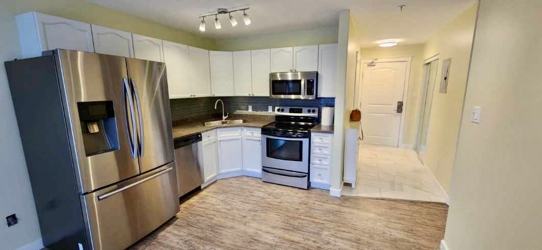 110 Woodsmere Close - Photo 2 of 15