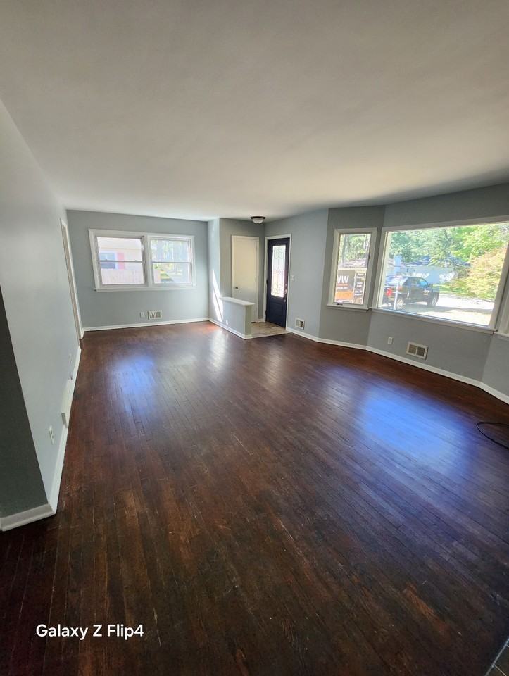 717 Oakmere Pl - Photo 3 of 17