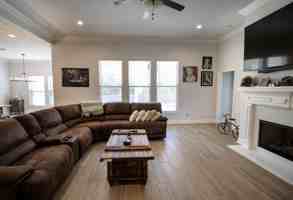 featured image of 5689 Oak Haven Ln