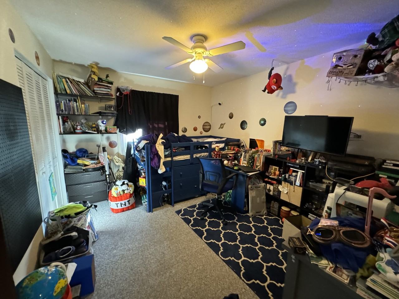 16 Raymond St #2 - Photo 6 of 13