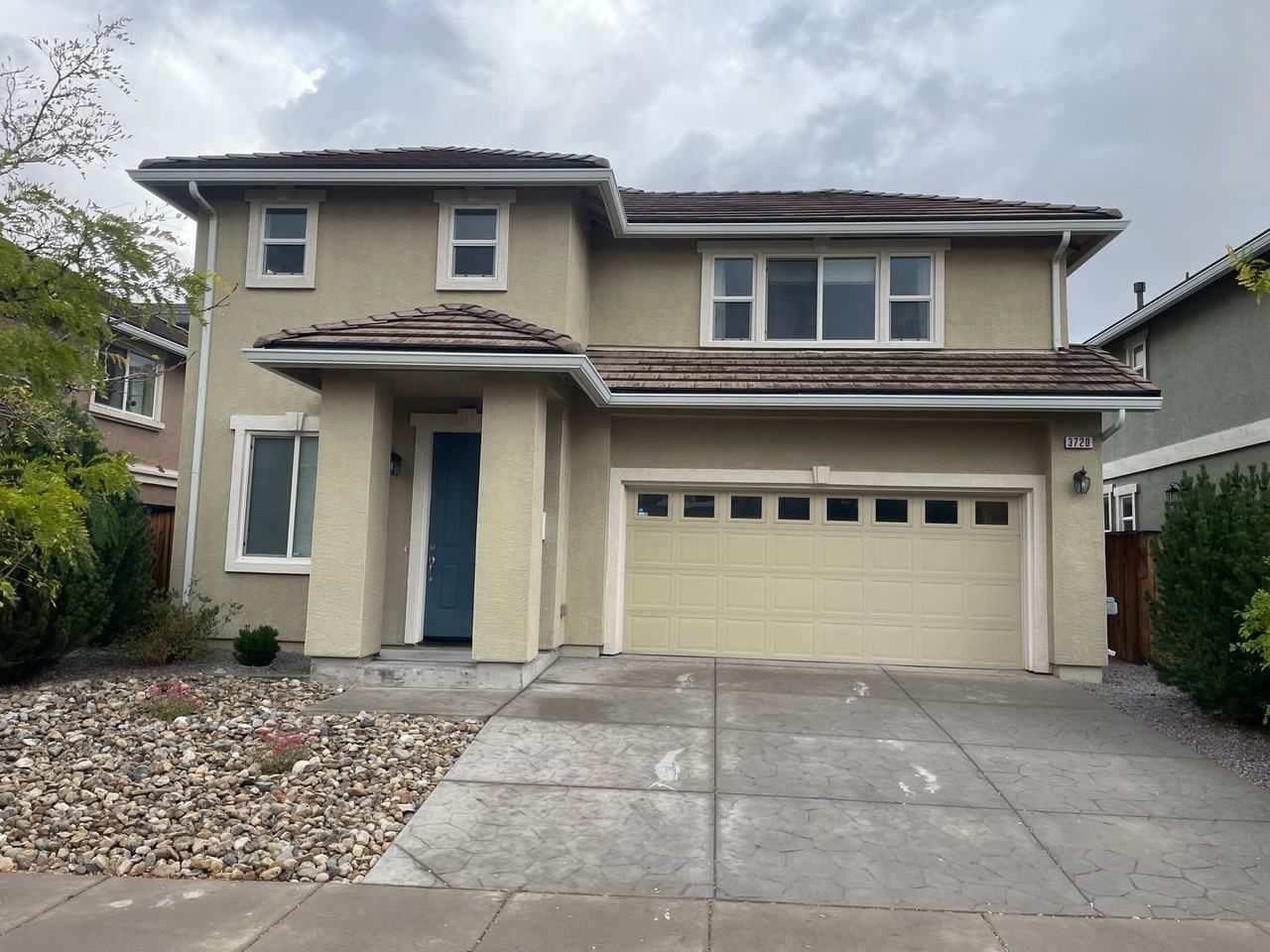 3720 Coastal St - Photo 2 of 16