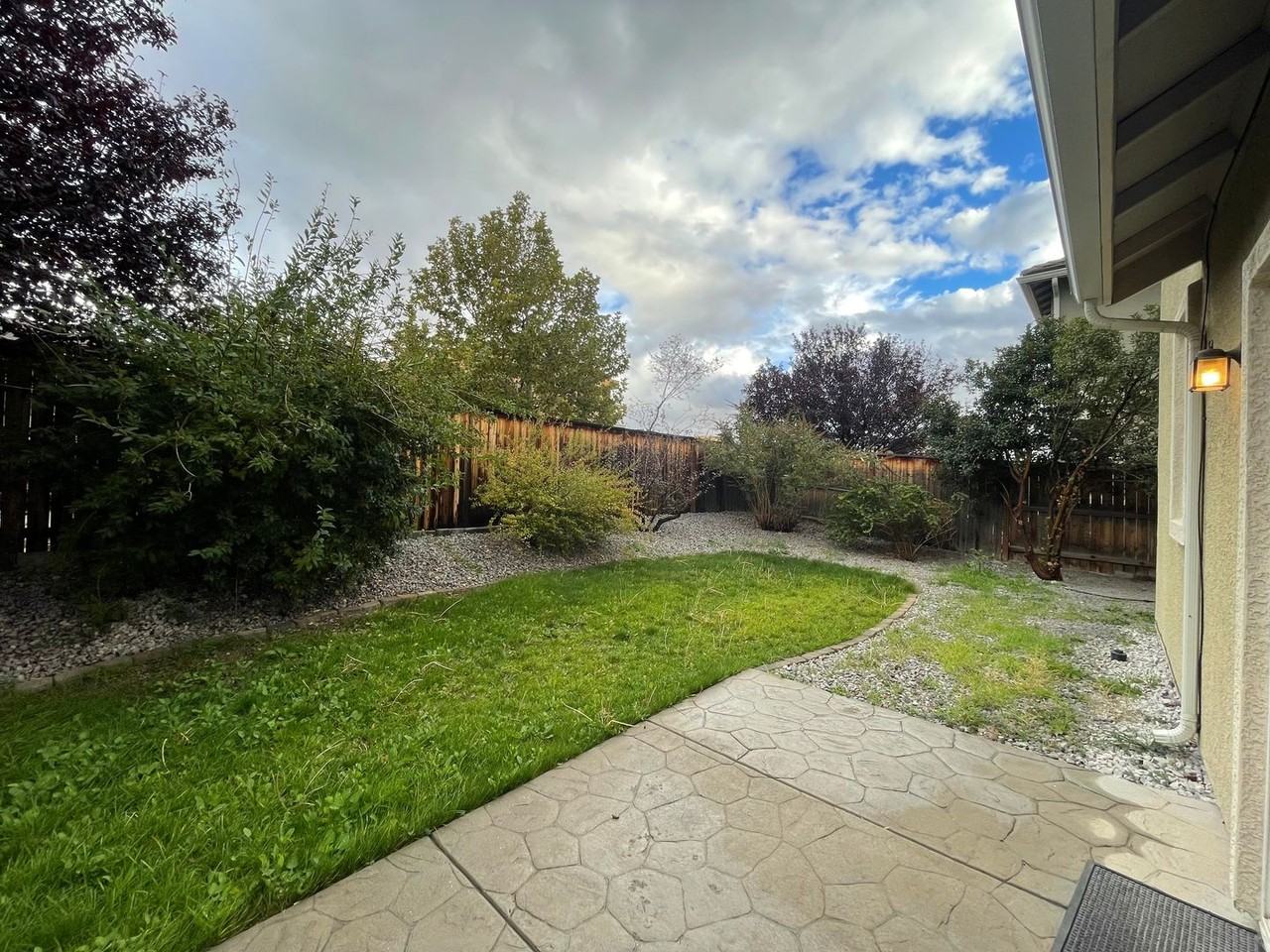 3720 Coastal St - Photo 3 of 16