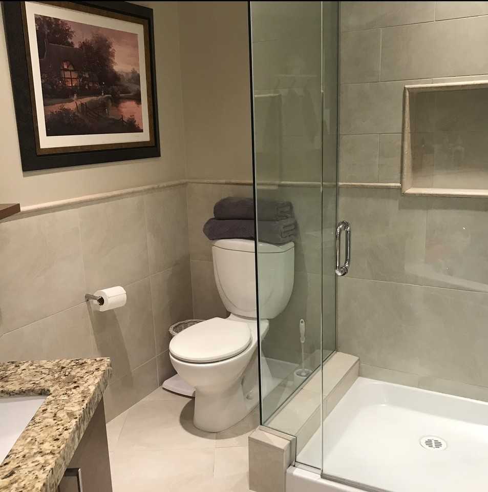 1400 Lynburne Place #114 - Photo 3 of 14