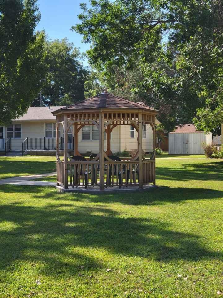 Cottonwood - Photo 4 of 5