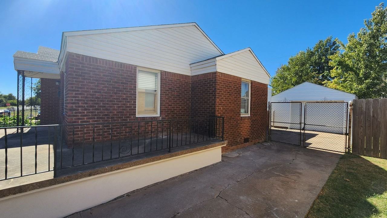 409 N Key Blvd - Photo 5 of 35