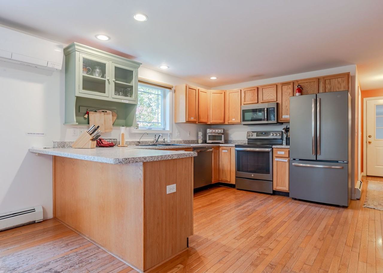 420 Gray Rd - Photo 2 of 44