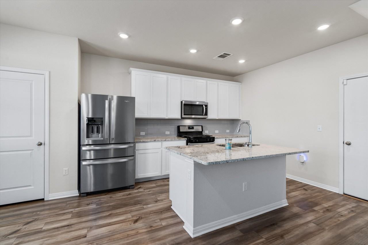 13013 Barrister Lane - Photo 7 of 30