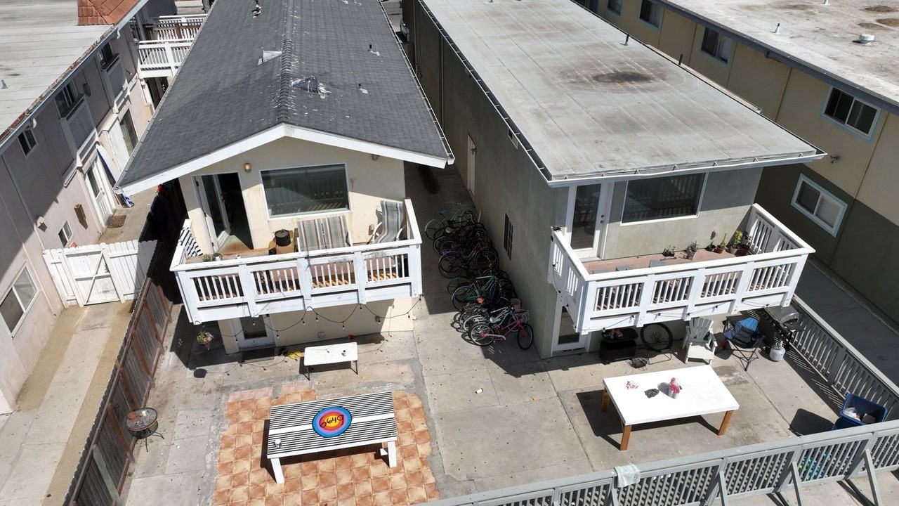 6649 Del Playa Dr - Photo 4 of 25