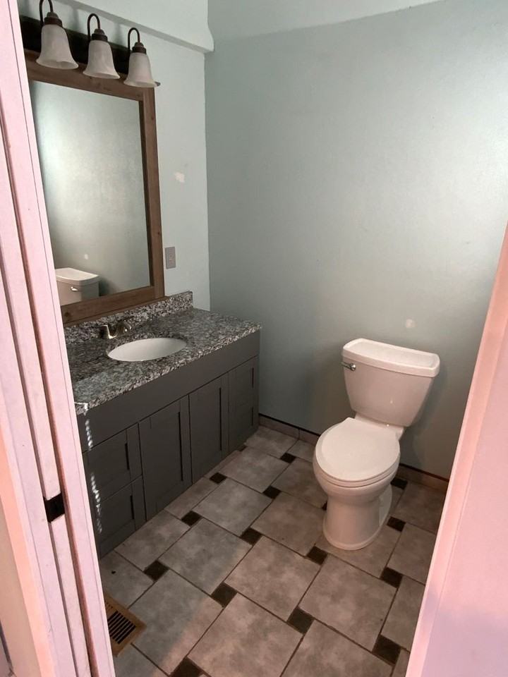 205 2nd St E - Photo 5 of 11