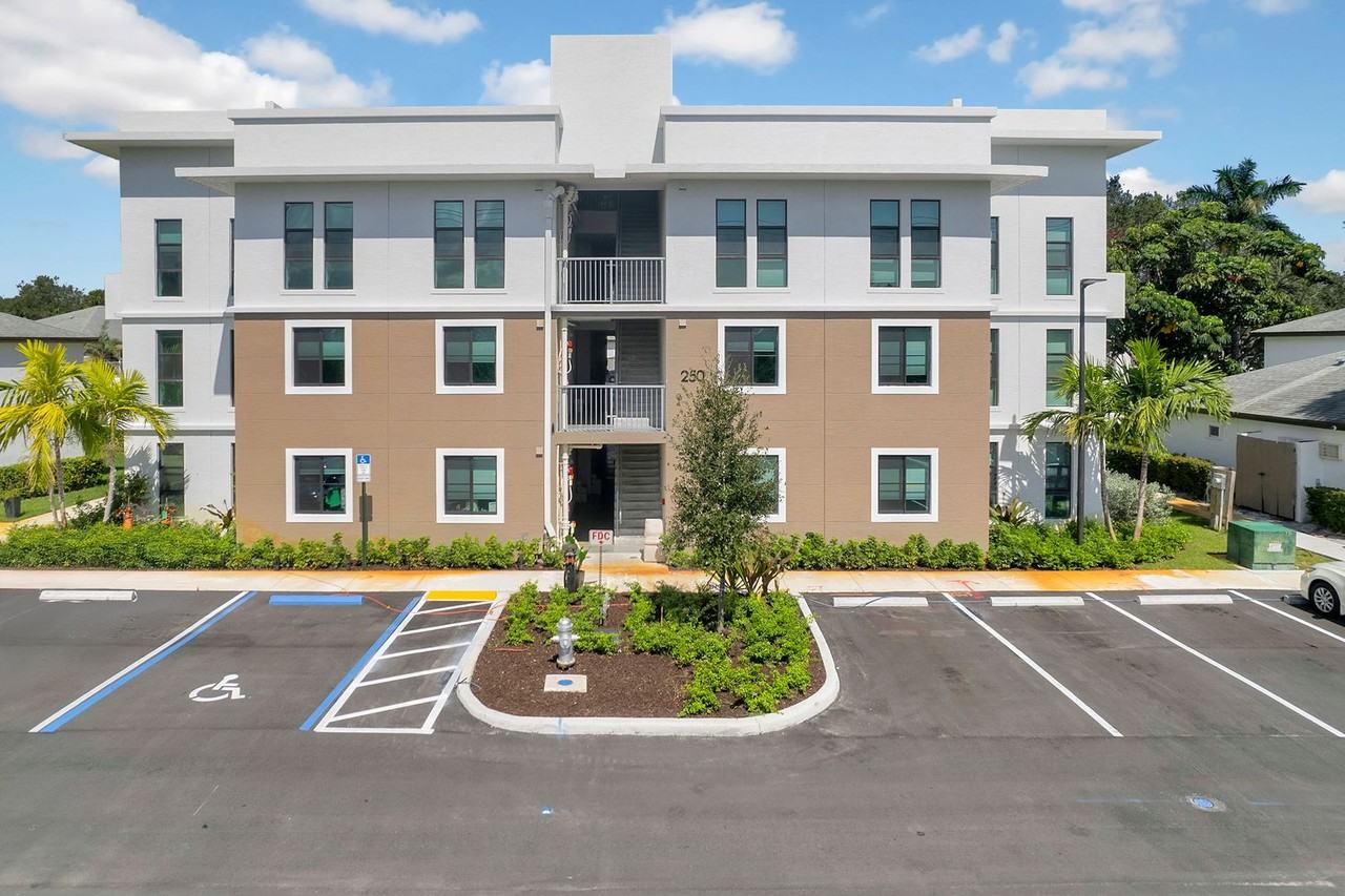 Boca Villas - Photo 2 of 30