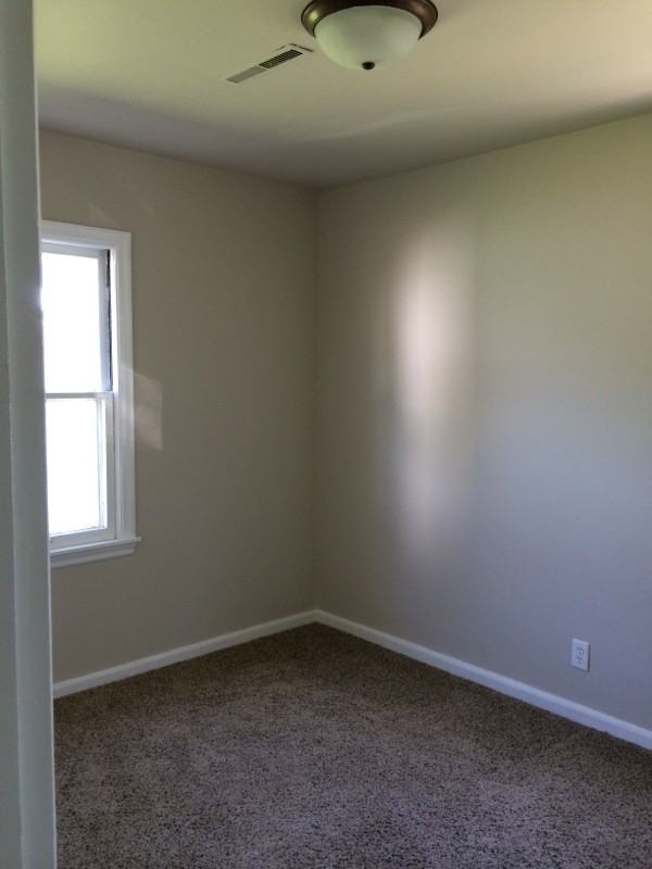 6505 Sw 16th St - Photo 7 of 8