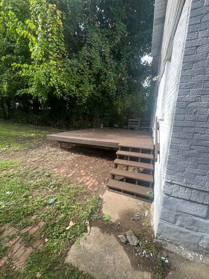 1131 W 5th St - Photo 3 of 15