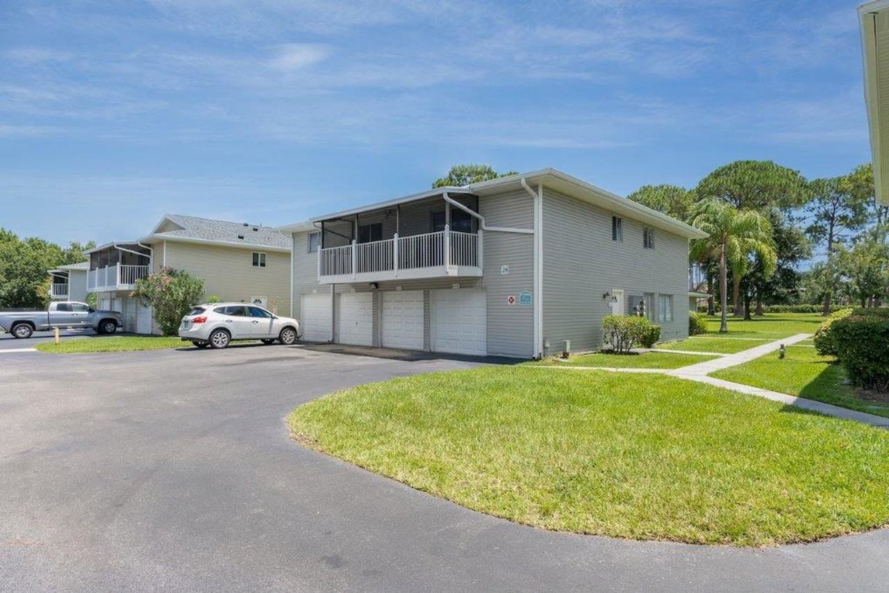 4112 Yellow Pine Ln - Photo 2 of 11