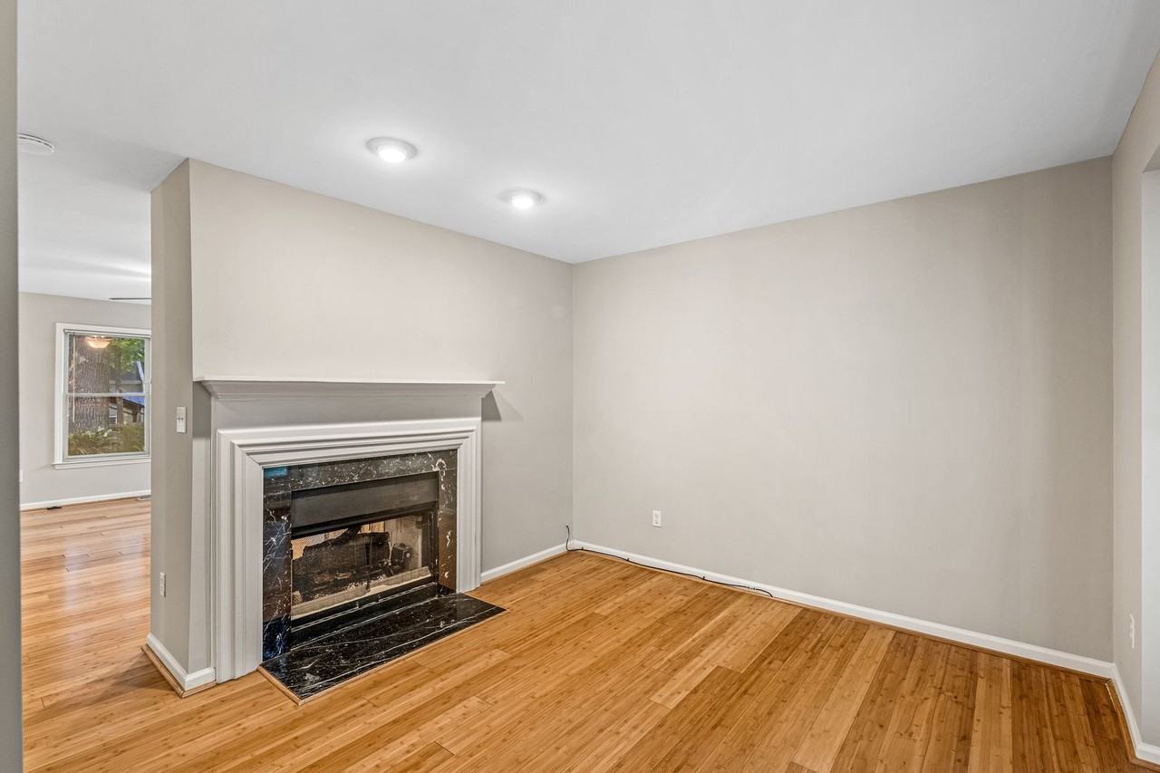 4207 King Edward Ct - Photo 3 of 50