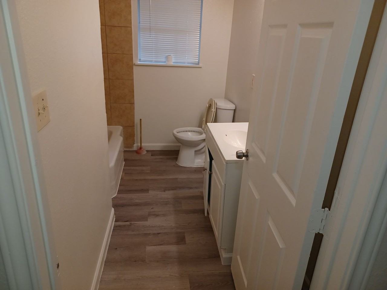 7314 Howton St - Photo 3 of 12