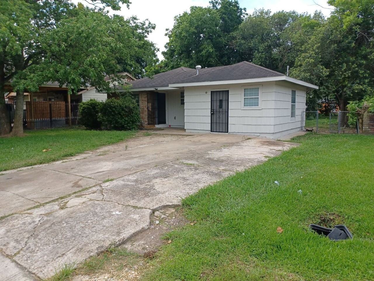 7314 Howton St - Photo 6 of 12