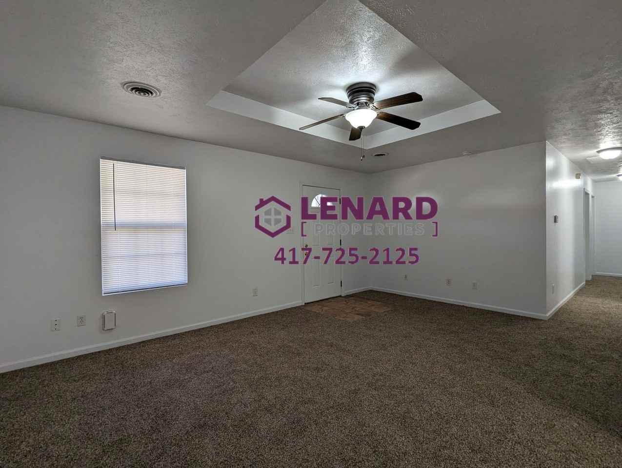 406 East Division Street - Photo 3 of 17