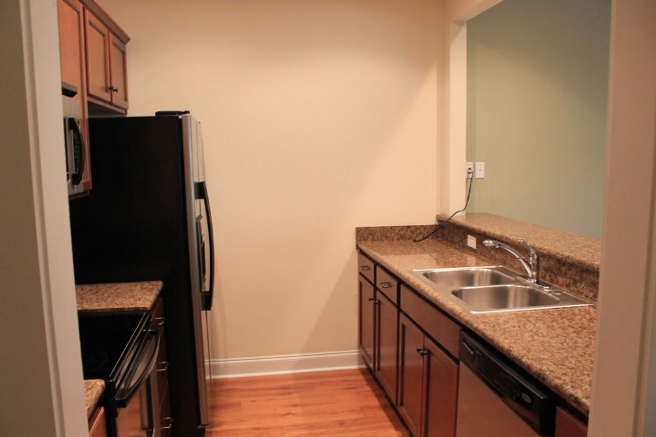 151 Ruth St - Photo 4 of 11
