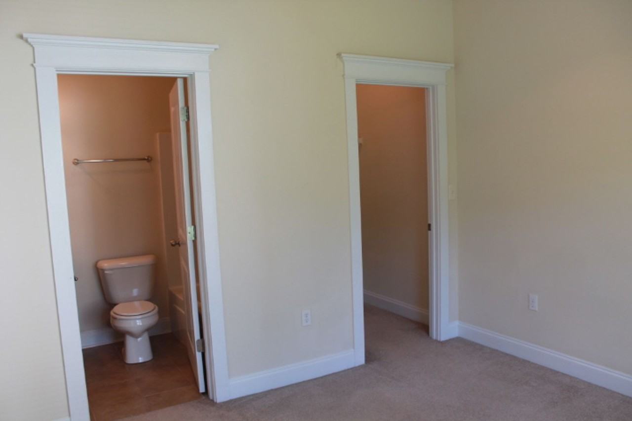 151 Ruth St - Photo 5 of 11