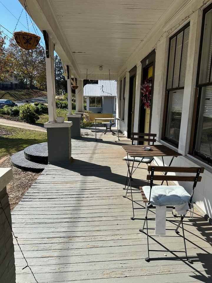 328 Carr St - Photo 3 of 18